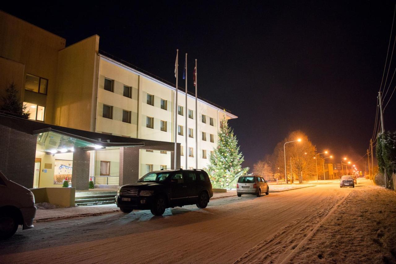 Hotel Tigra Priekuļi Εξωτερικό φωτογραφία